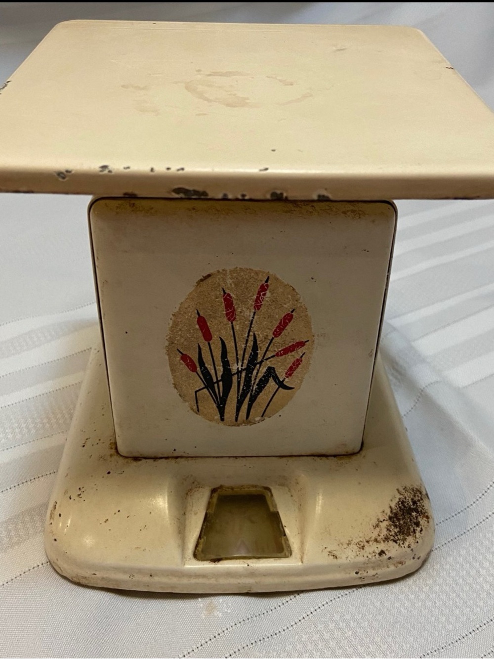 Vintage Cream Metal Kitchen Scales with Red Floral Decal